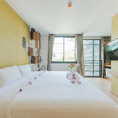 Hotel Sky Wave Patong Zewnętrze zdjęcie