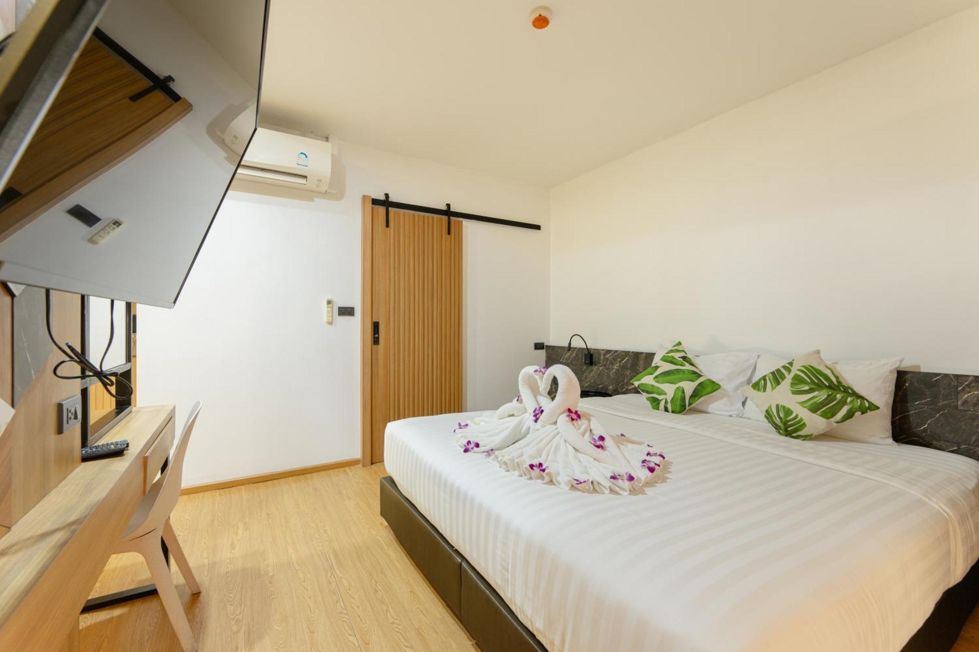 Hotel Sky Wave Patong Zewnętrze zdjęcie