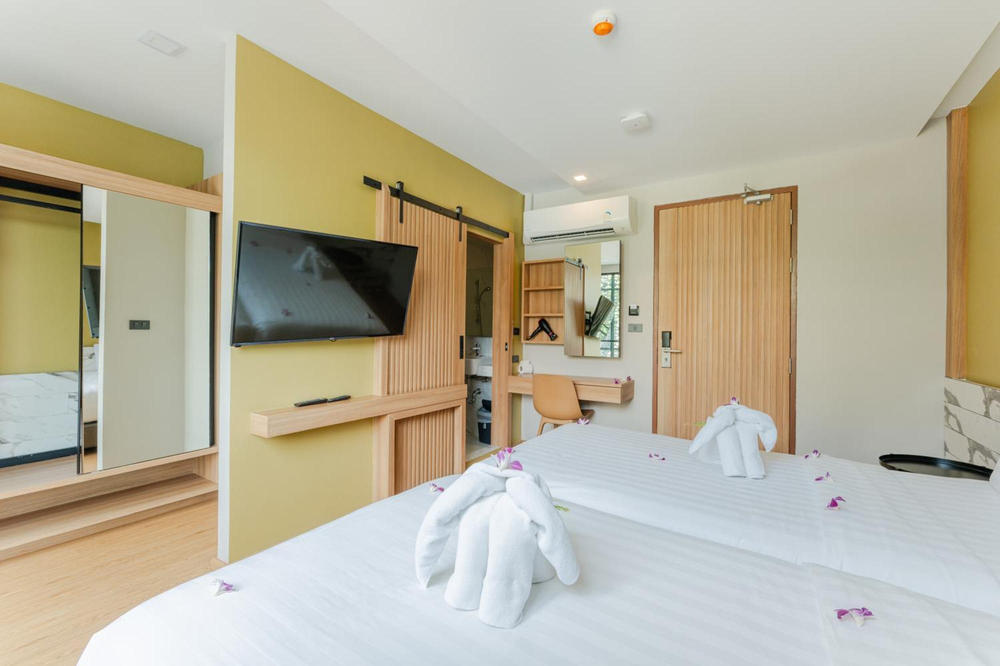 Hotel Sky Wave Patong Zewnętrze zdjęcie