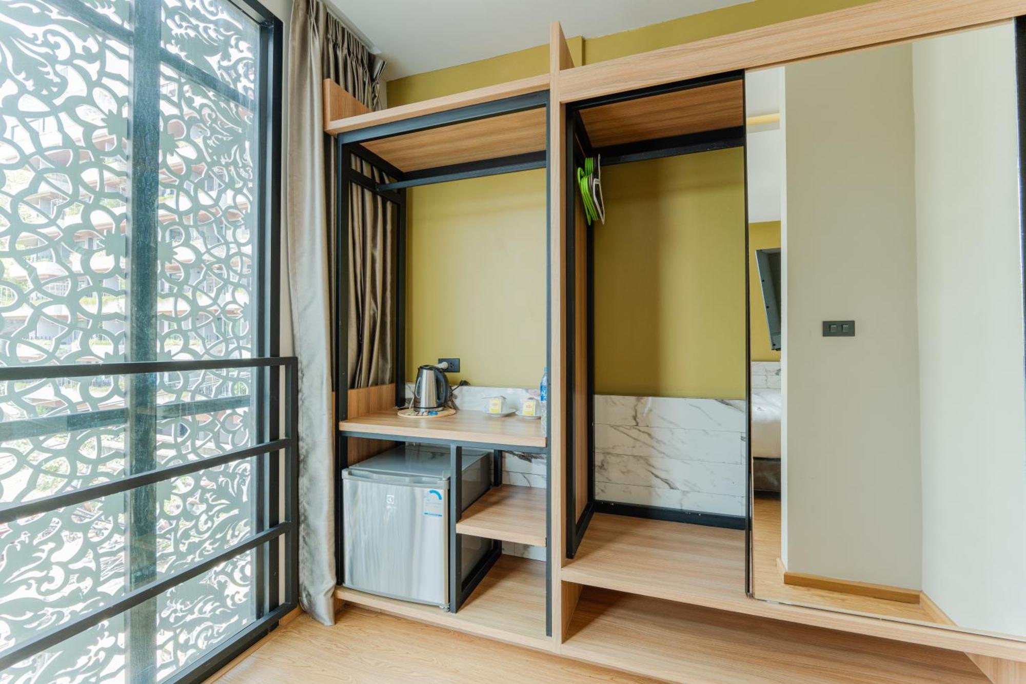 Hotel Sky Wave Patong Zewnętrze zdjęcie