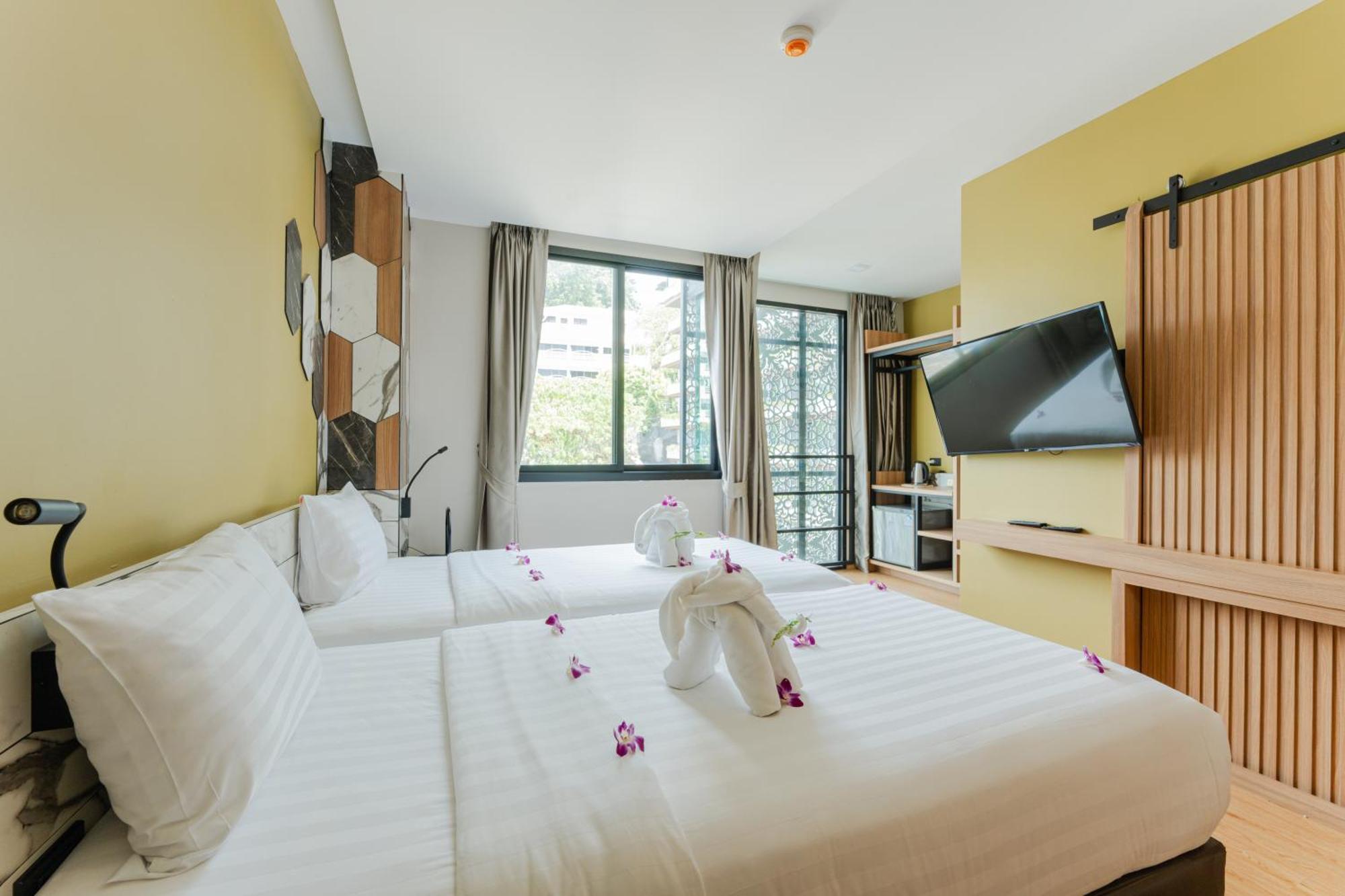 Hotel Sky Wave Patong Zewnętrze zdjęcie
